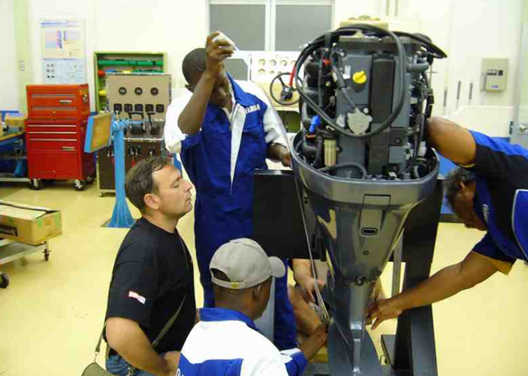 Подвесной мотор – Высота установки мотора на катере (Продолжение) – Пространство в рецессе катера.