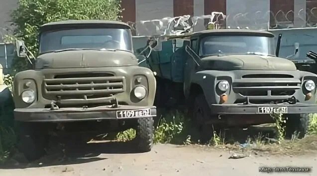 Зачем грузовикам ЗИЛ-130 опустили передние фары. Рассказываю подробнее