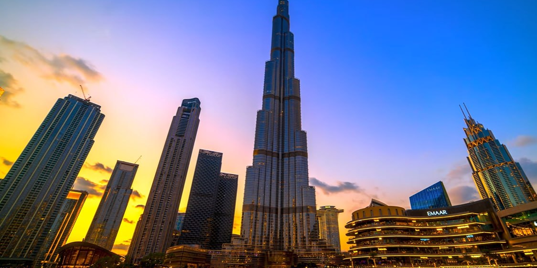 «Все сбежали, самолёты летят пустые»: экс-аналитик ЦРУ Джонсон заявил о конце Дубая как места роскошной жизни