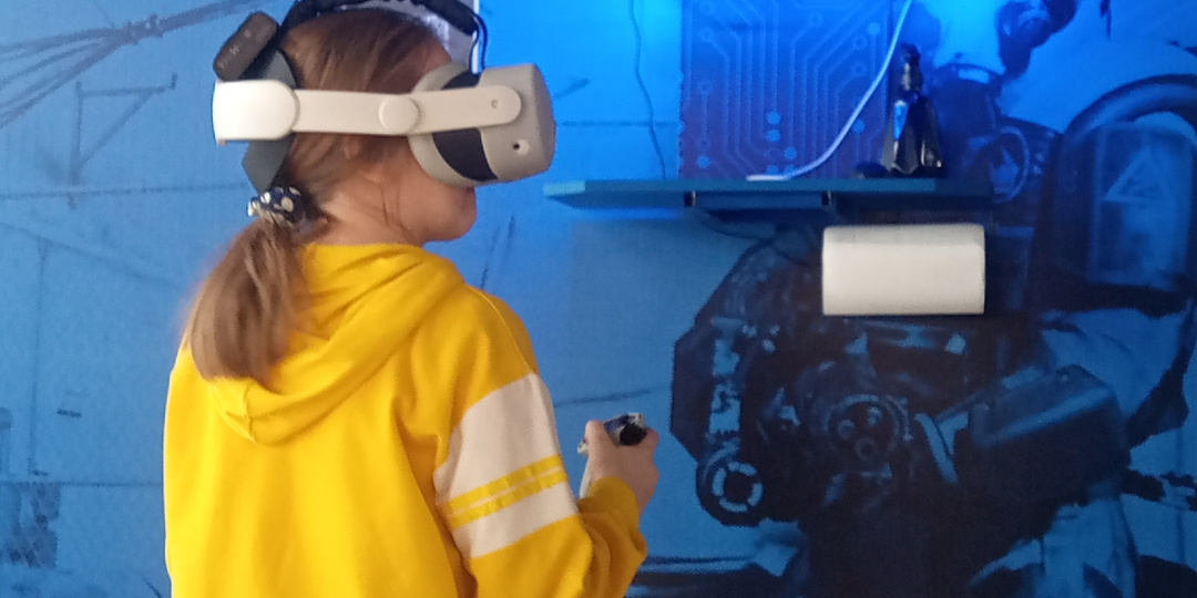 Как можно допускать к детям педагогов без педагогического образования...