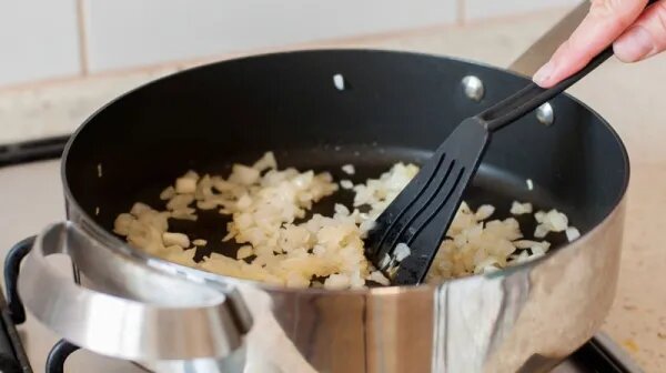    Эти 5 кухонных хитростей сэкономят вам время и нервы