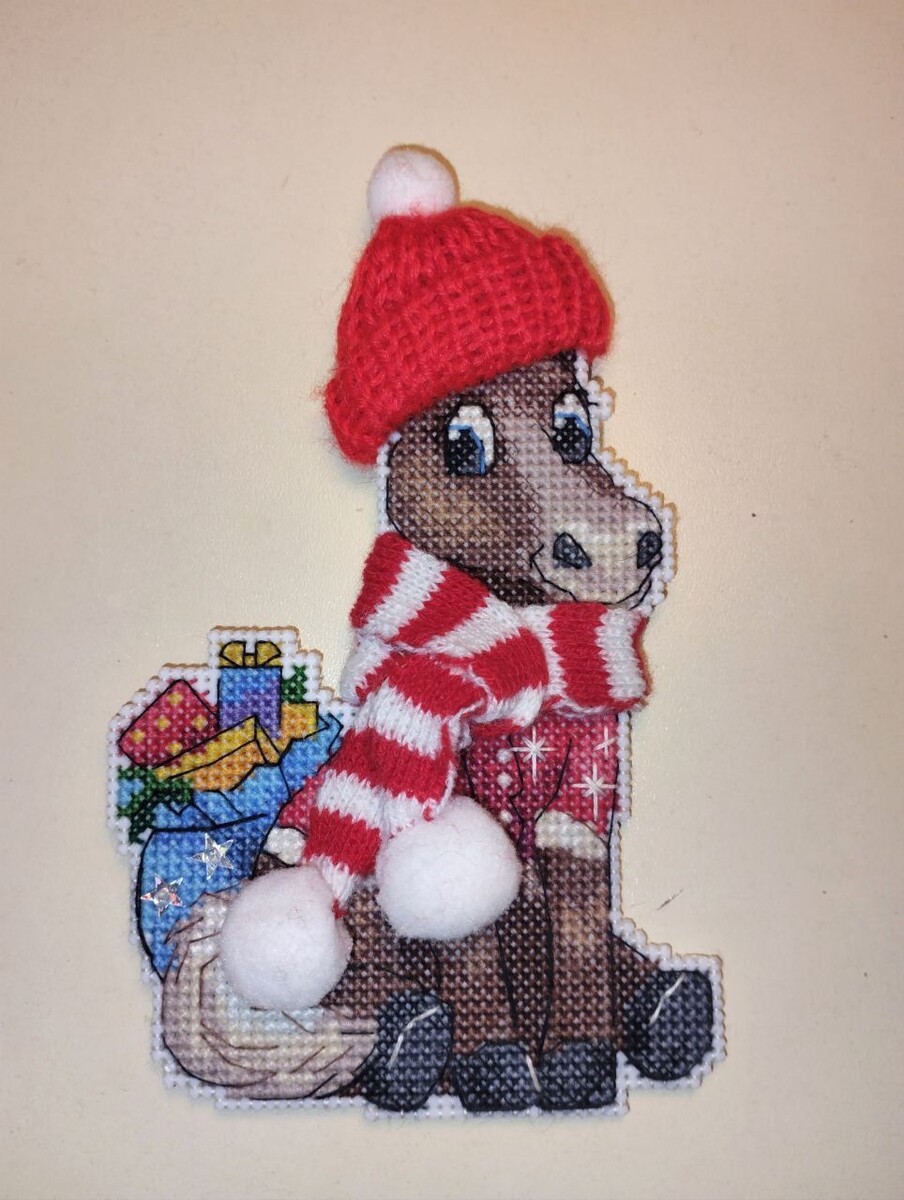 МП Студия Р-1327, Конь в шапочке