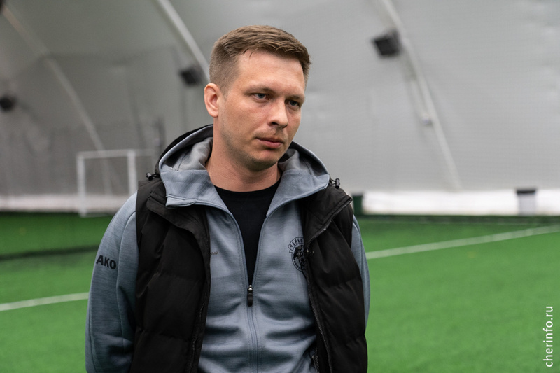    Главным тренером команды стал Владислав Галкин.