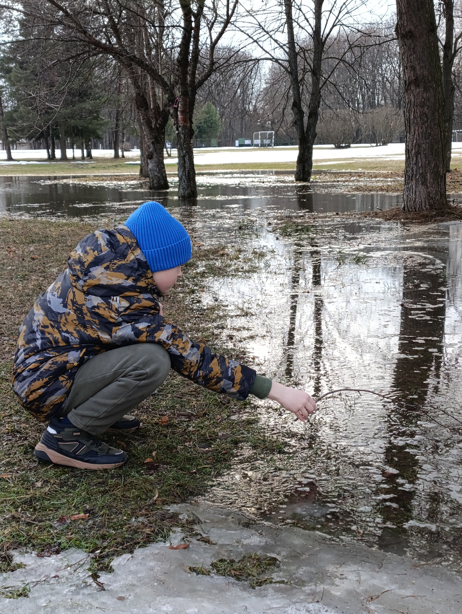 Удим рыбу, шутка конечно (фото автора). 