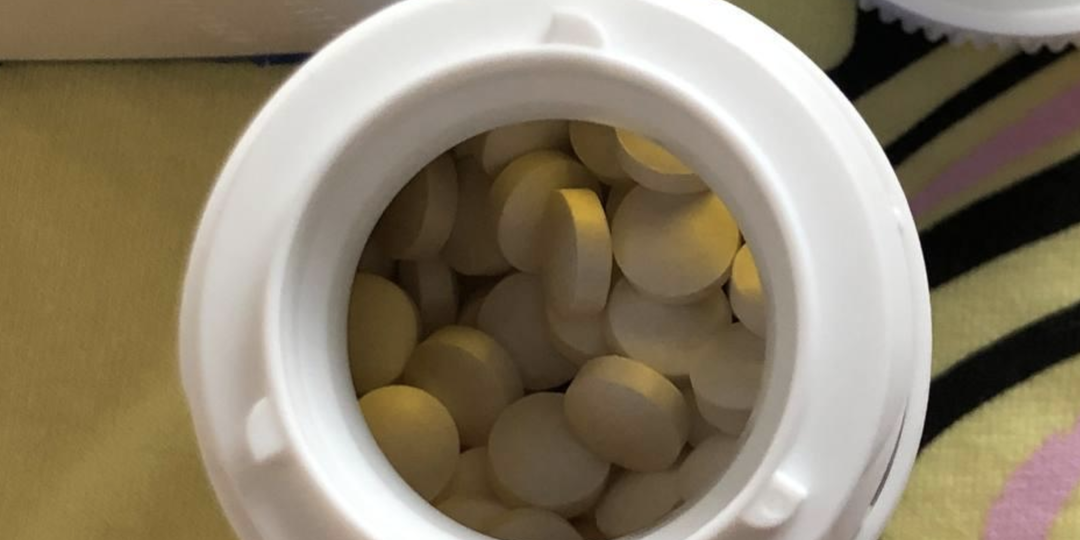 «Пустышки» вместо лекарств: почему самолечение гипертонии приводит к инсульту