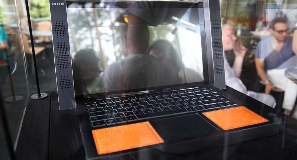    Ноутбук от французской компании Cottin / Медиасток.рф