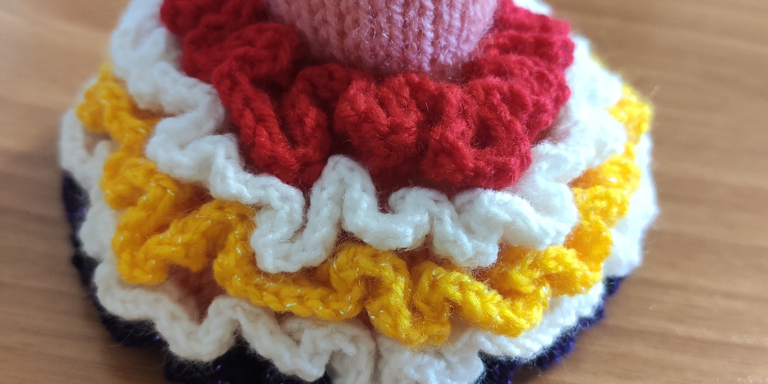 Первая курочка готова. Немного про еду.