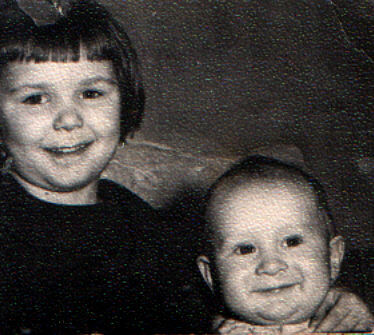 Это он ещё откормленный бабушкой)))