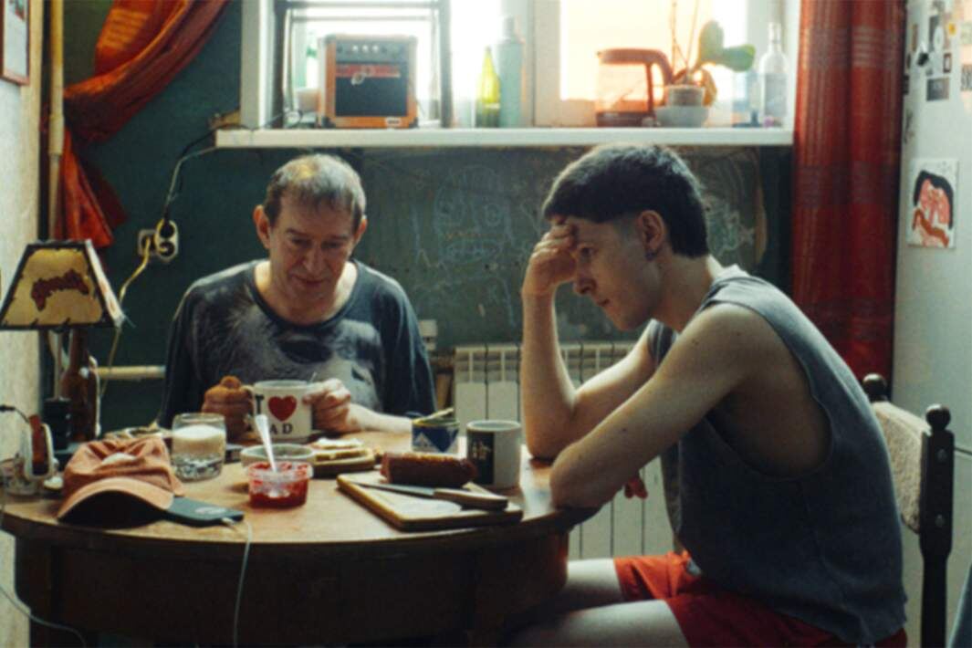 Кадр из фильма «Здесь был Юра» (2025), реж. Сергей Малкин