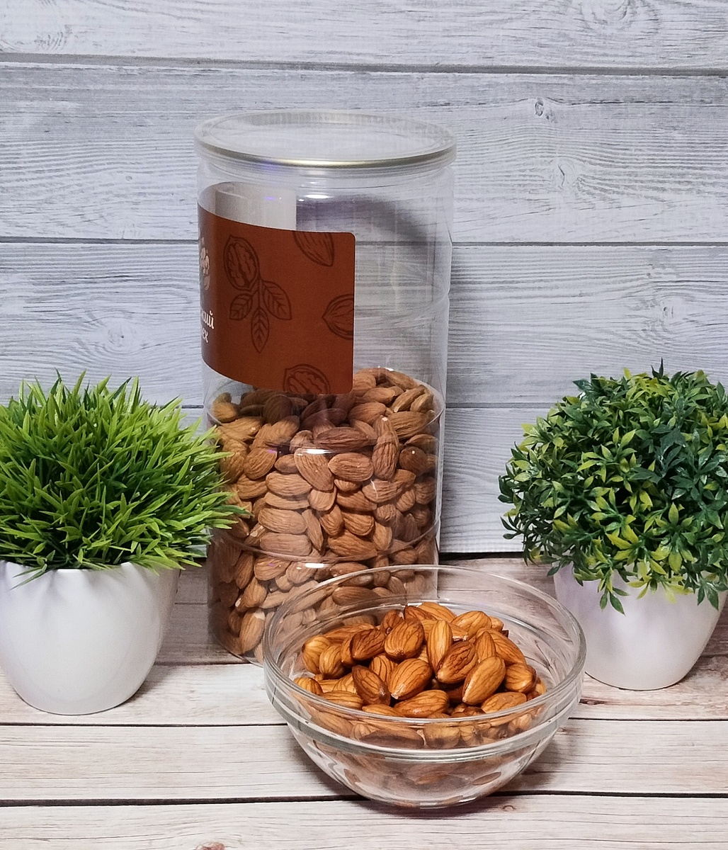 Сырой миндаль, фото автора