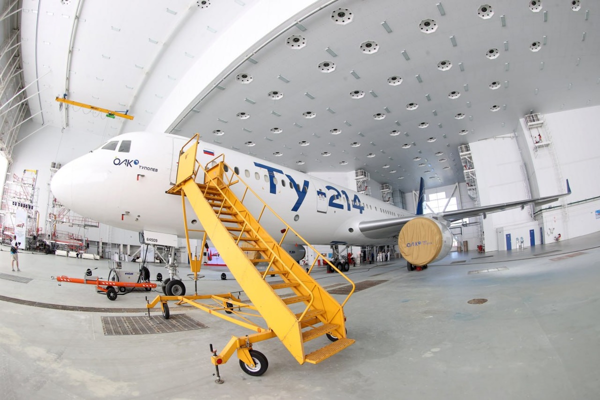 В Минске на Ту-214 готовы навести лоск. Фото: БелТА