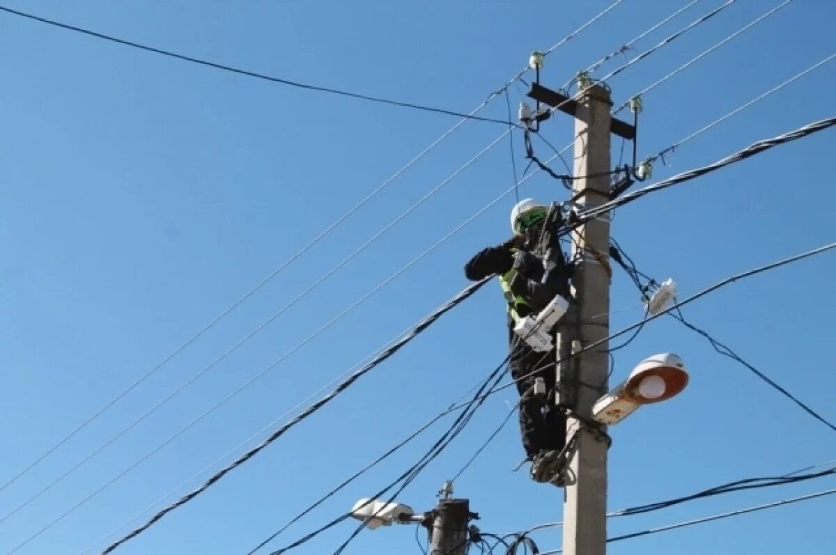    Энергетики вернули свет части жителей двух районов и двух городов Дагестана