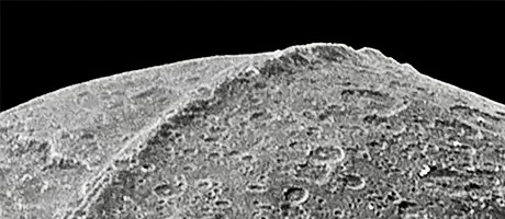 Стена Япета – одна из загадок Солнечной системы