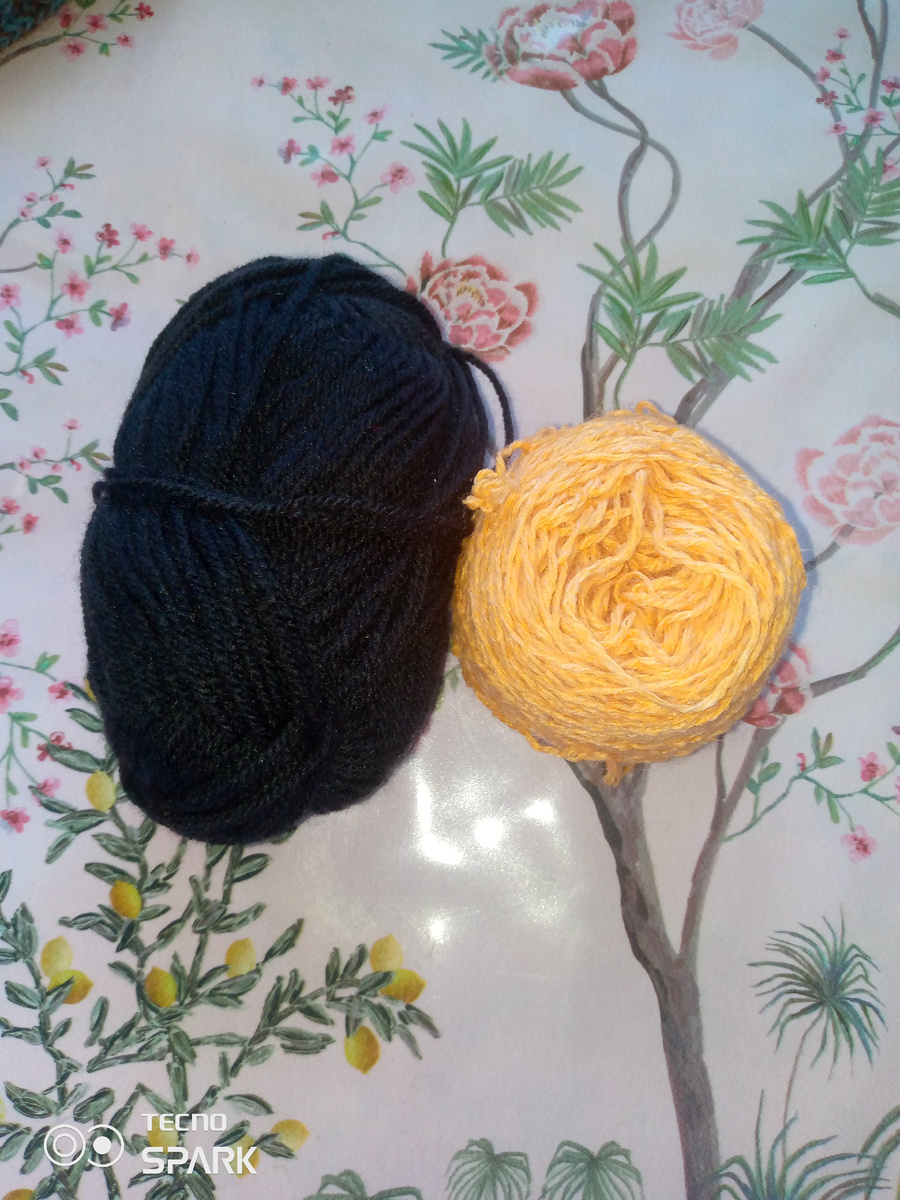 Пряжа для вязания.