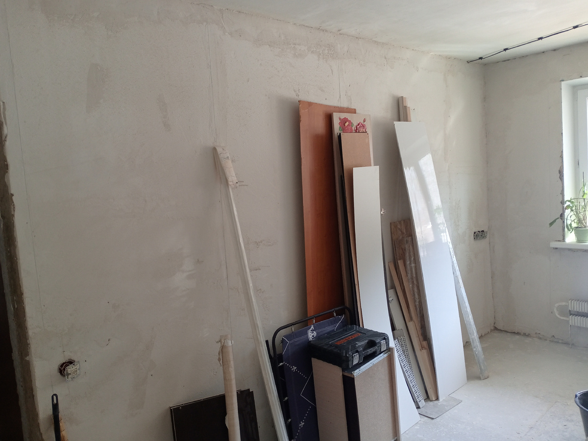 Штукатурка высохла. Ремонт можно продолжать 