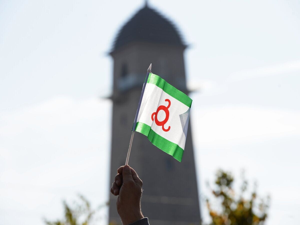    Митинг в Магасе против принятия соглашения об установлении границы между Ингушетией и Чечней | © РИА Новости / Саид Царнаев