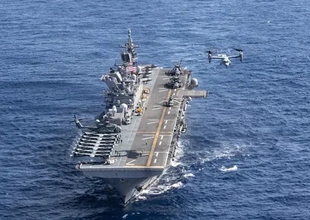    Американский десантный корабль Tripoli прибыл на Ближний Восток. В Иране будут служить дети?