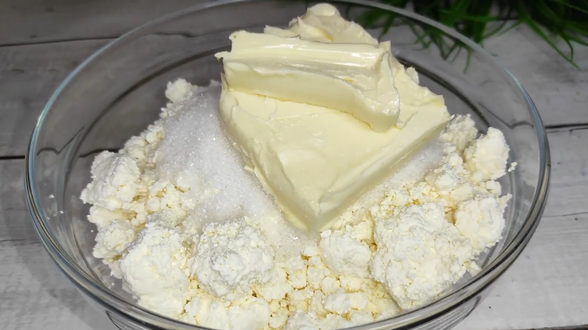 Творожная Пасха с цукатами. Фото автора.