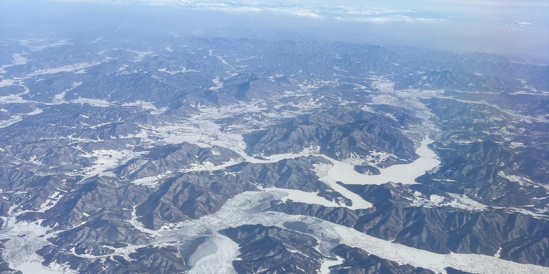 Собираешь чемодан в последний момент? Вот почему ты всегда берёшь лишнее (и как это остановить)