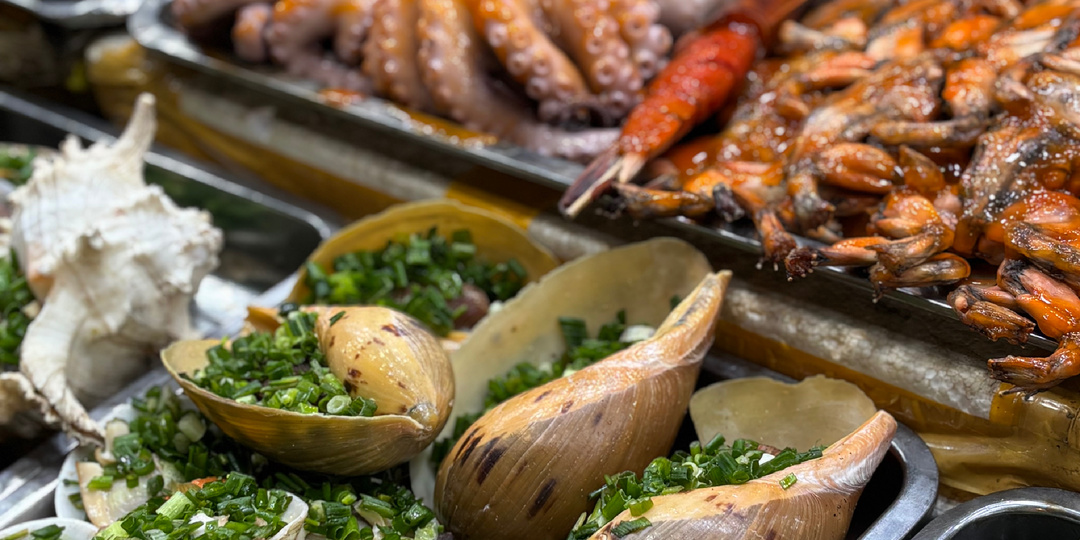 Ты думаешь, что едешь во Вьетнам за “пляжным отдыхом”. Но Фукуок ломает это ожидание