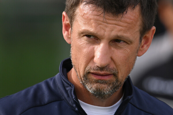 Главный тренер ФК «Зенит» Сергей Семак в матче Зимнего кубка РПЛ по футболу между ФК «Ростов» (Россия, Ростов-на-Дону) и ФК «Зенит» (Россия, Санкт-Петербург), 2025 год / Рамиль Ситдиков/РИА Новости   📷