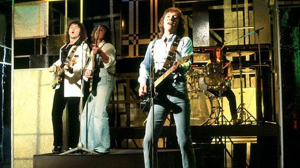 «Это какая-то истерия!»: как Def Leppard потеряли руку барабанщика, сменили трех продюсеров и 4 года записывали величайший альбом в истории