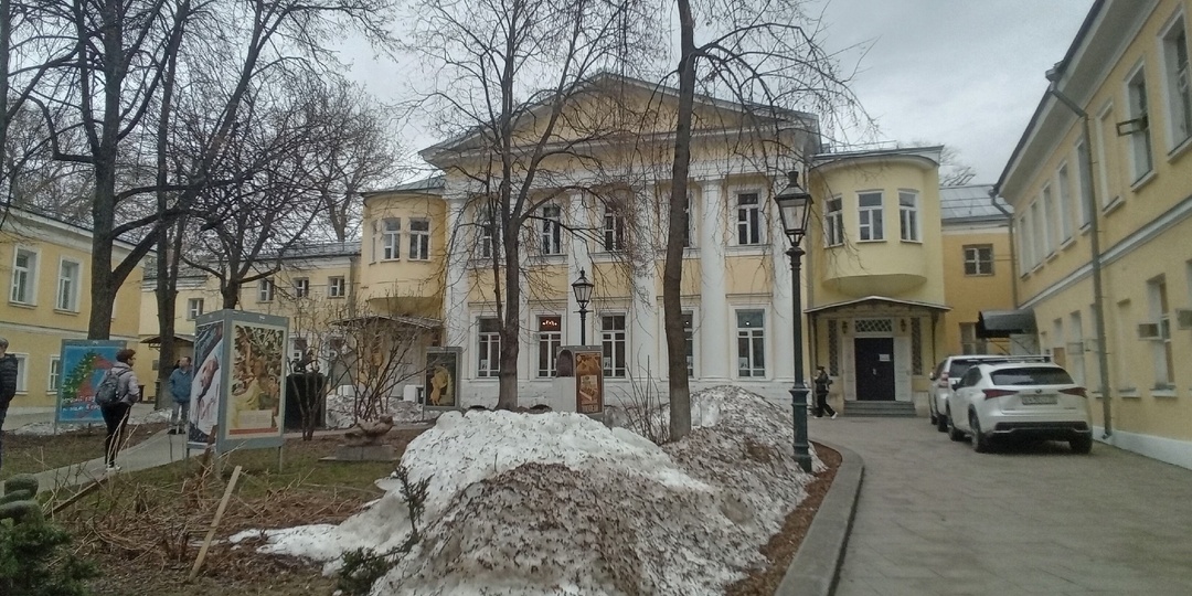 Сегодня побывала в усадьбе купца Егора Федоровича Киппена (Старосадский пер., 5/8, стр