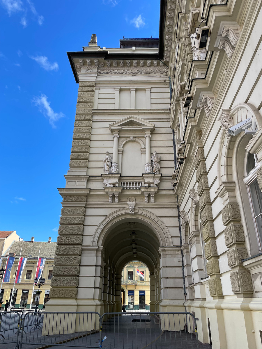 🏛️ Ратуша Нови-Сада. Сейчас мэрия