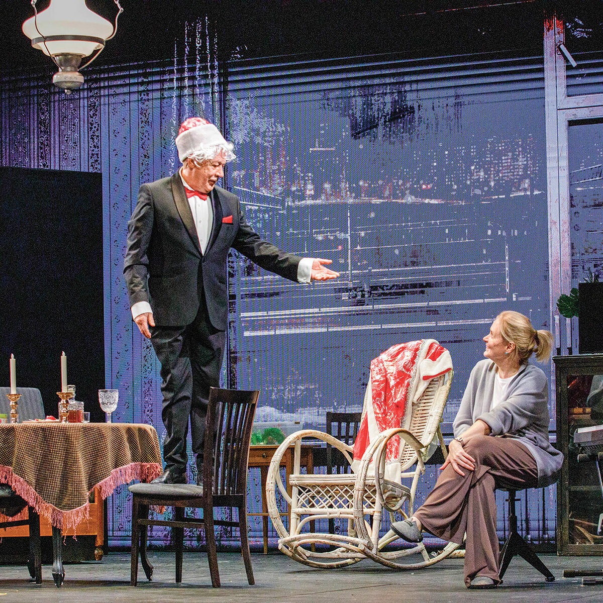    Михаил Ефремов и Анна Михалкова в спектакле «Без свидетелей» Пресс-служба «Мастерской «12» Никиты Михалкова