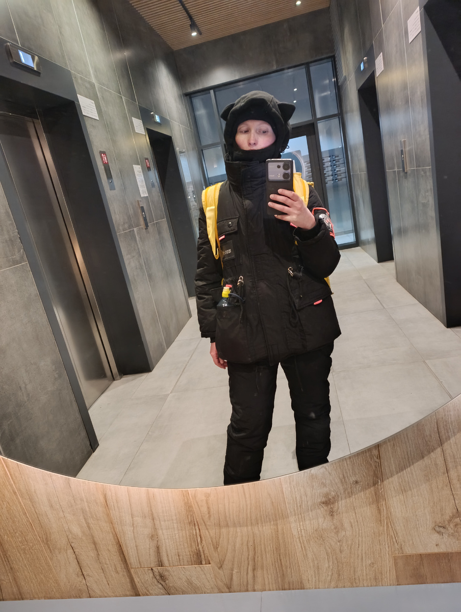 Я человек простой, вижу зеркало- фотаюсь😁