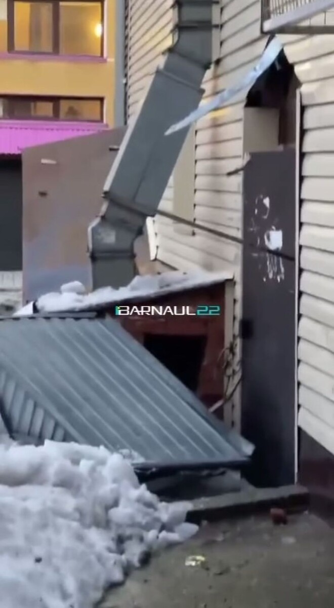    Ул. Профинтерна, 38. Источник: t.me/barnaul22