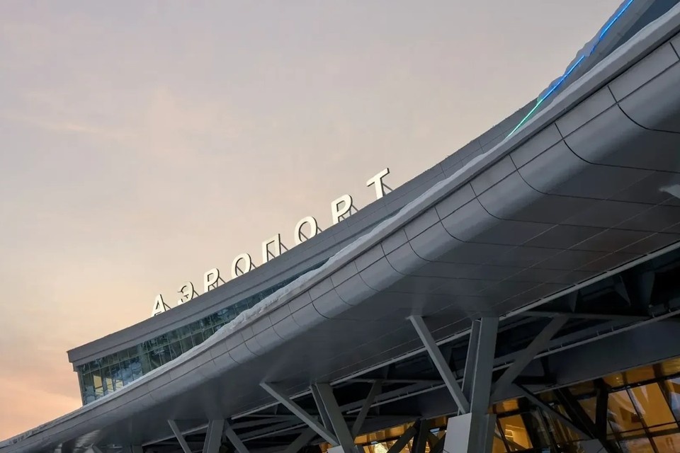    Сейчас единственный в регионе воздушный пункт пропуска через госграницу функционирует в старом здании аэропорта Южно-Сахалинска. Фото: минтранс Сахалина