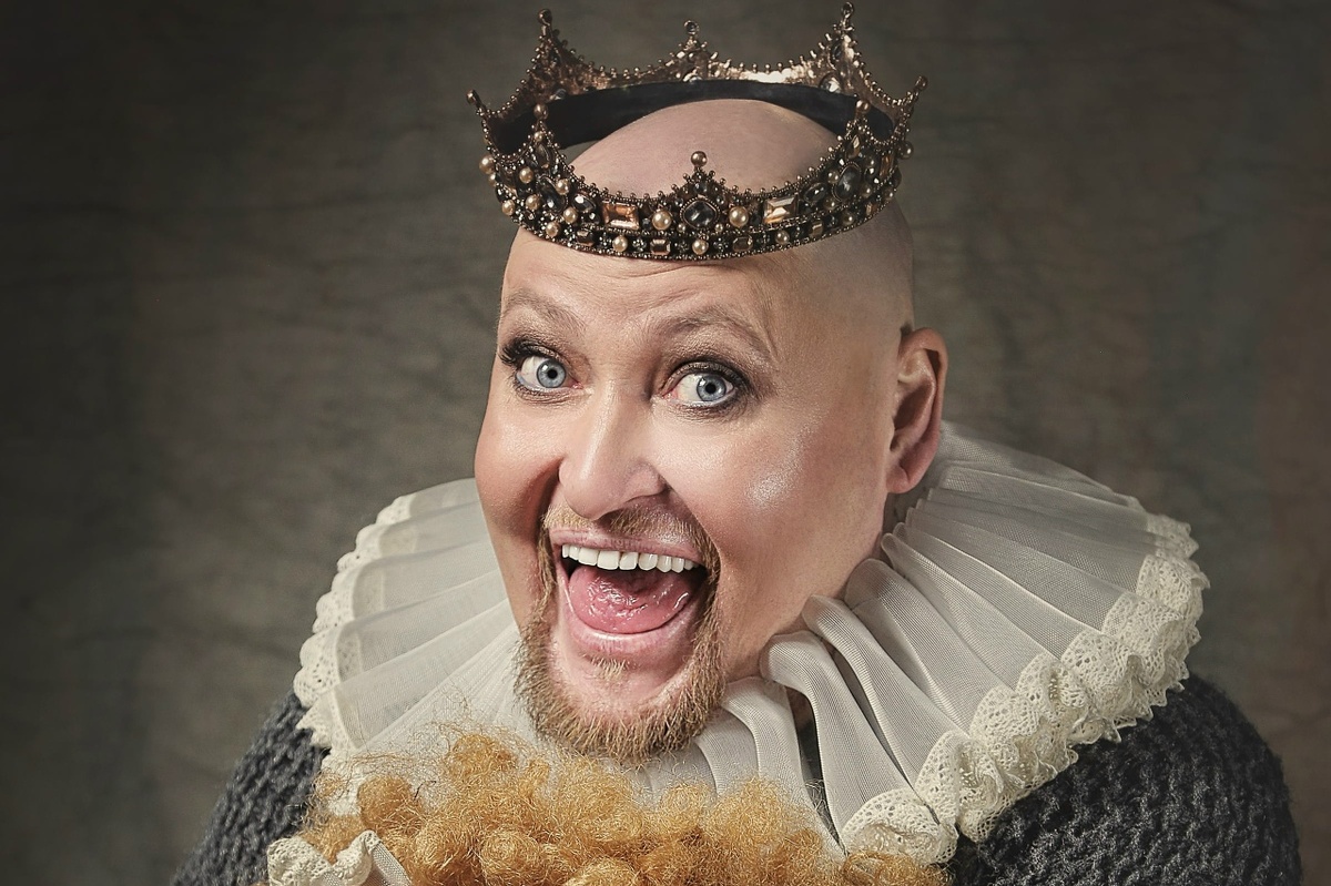 В 2007 году в проекте «Суперстар!» придирчивый Соседов раскритиковал Шуру и его исполнение, обвинив певца в фальшивости и потере голоса. 