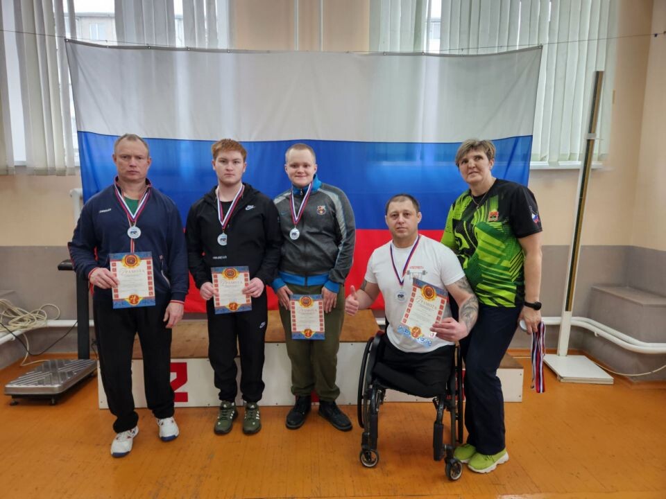    Спортсмены региона успешно выступили на Кузбассе на турнире по парапауэрлифтингу (спорт лиц с ПОДА)