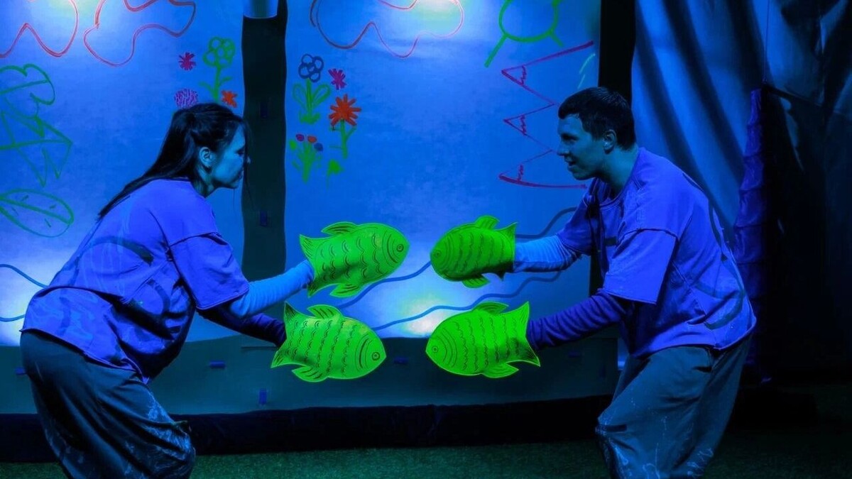    Даже в столичных городах нашей страны не много таких театров, как наш Тятрик. На фото — спектакль «Лето».   Лилия Бабурина / фото предоставлено пресс-службой Театра-Театра