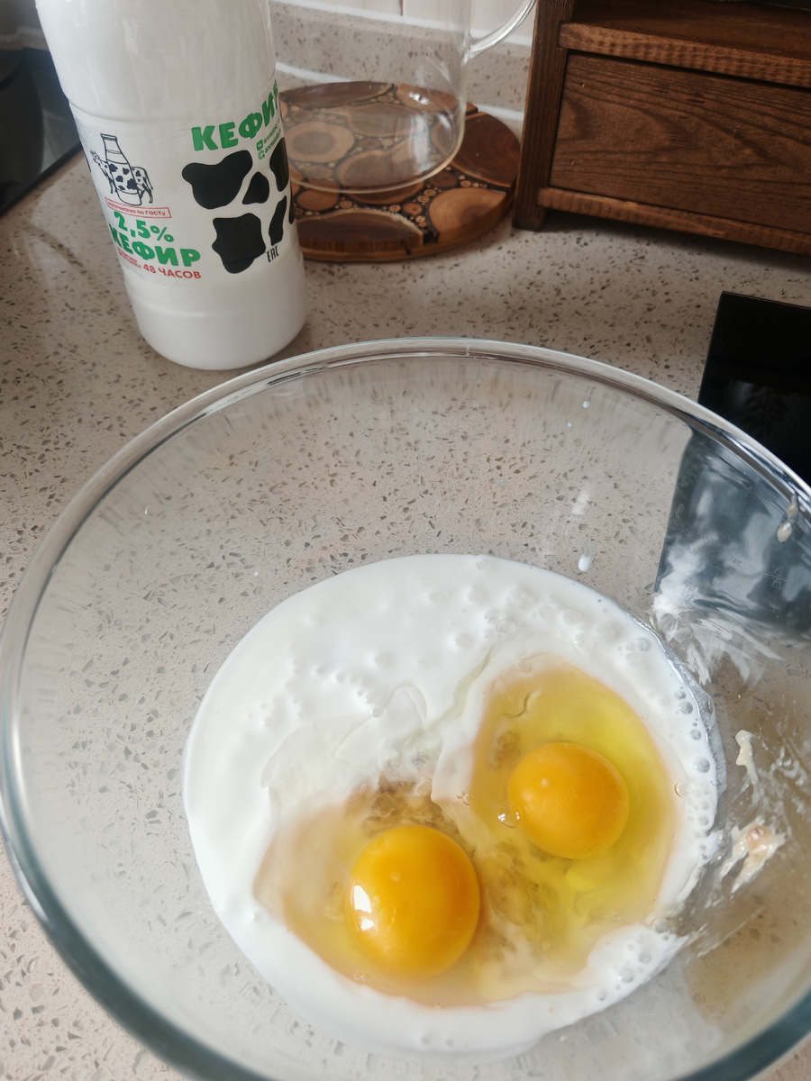 Растерзанный банан соединяем с остальными продуктами