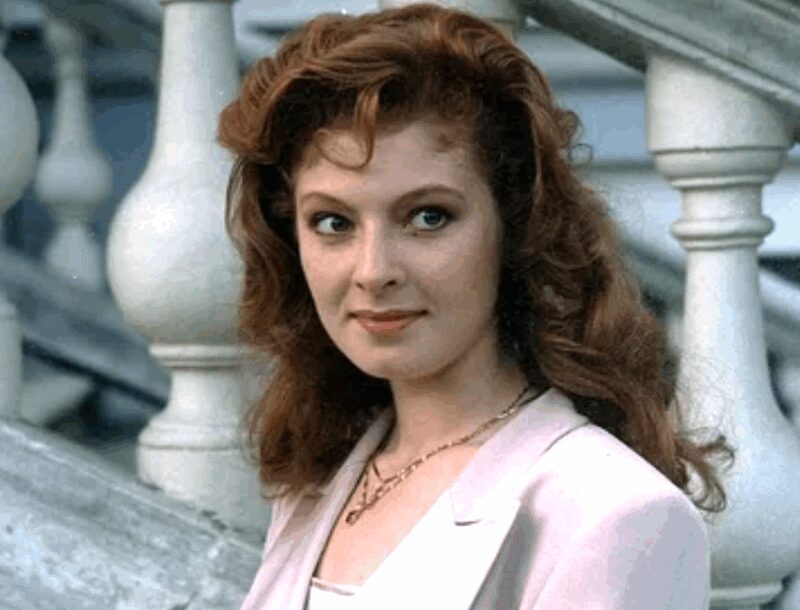    Юная Амалия Мордвинова, покорившая театральные подмостки.