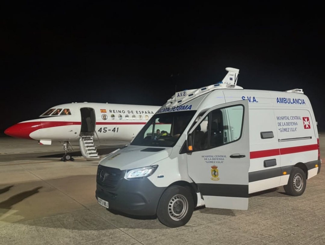 Перевозка лежачего больного на самолёте +79063816791 (WhatsApp, Telegram, IMO, BIP)