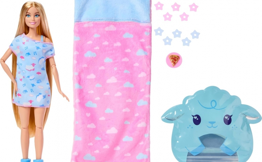 Barbie Sleepover Reveal Pyjama Surprise