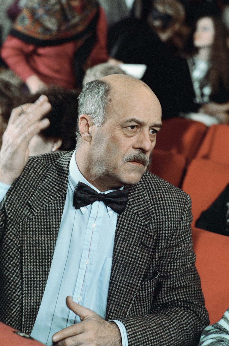    Затем Станислав Говорухин устроился на Казанскую студию телевидения. Там он работал редактором и ассистентом режиссёра / РИА Новости / Галина Кмит