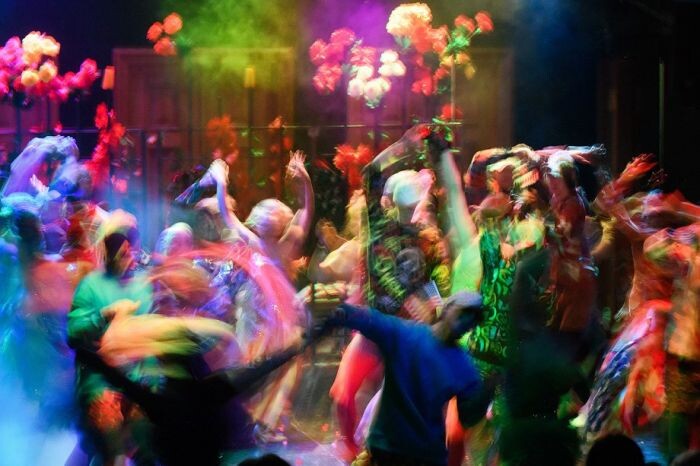    Фрагмент последнего спектакля «Коляда-театра», поставленного лично драматургом, «Орфей опускается в ад». Фото: Юлия Аверина/Uralweb.ru