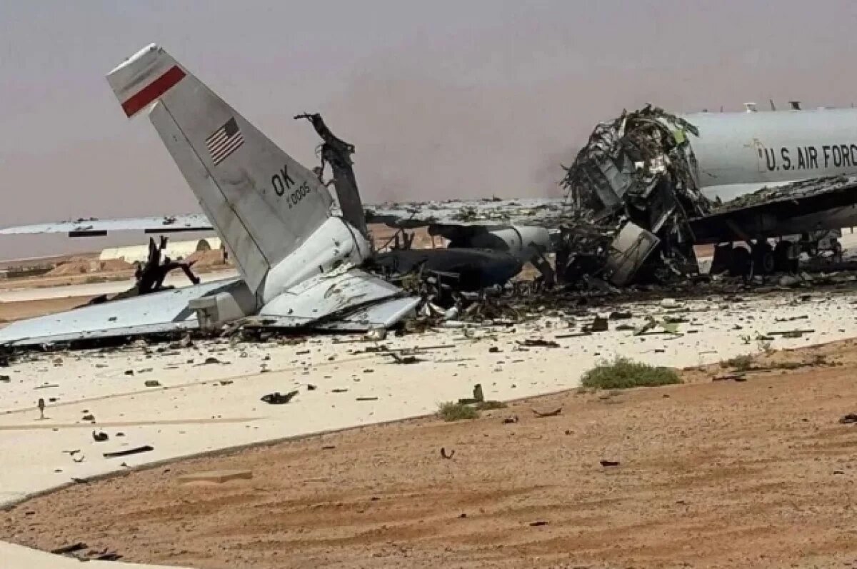    Появились кадры уничтоженного Ираном американского самолета ДРЛО Е-3G