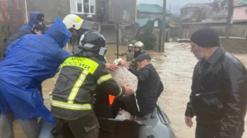    Фото: МЧС России по Республике Дагестан; 5-tv.ru