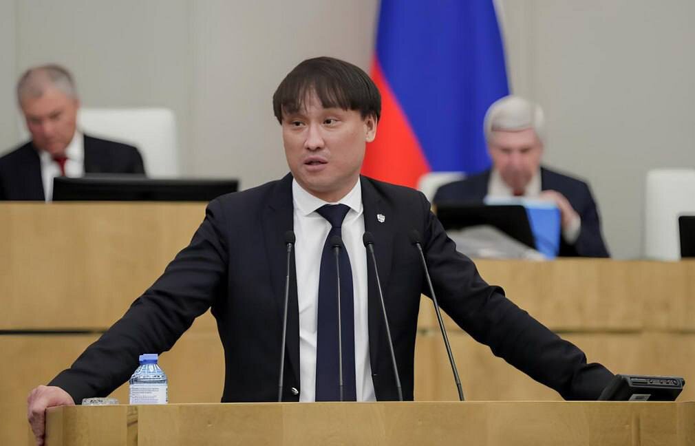 Глава комитета ГД РФ по туризму Сангаджи Тарбаев, партия «Новые люди»