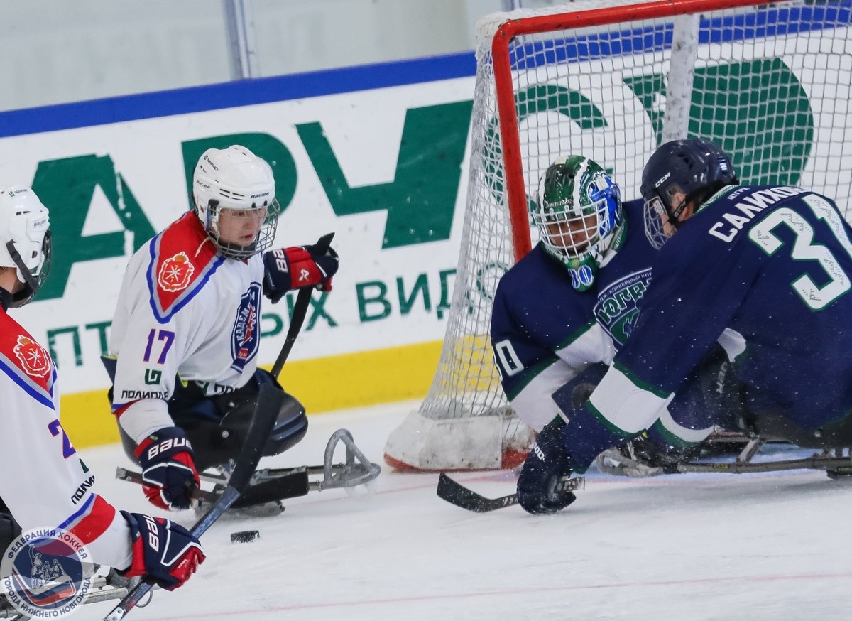    «Югра» завоевала серебряные медали чемпионата России по следж-хоккею