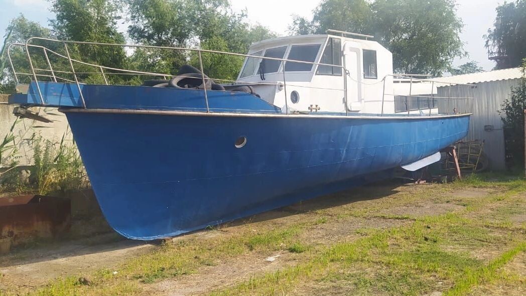    Одним из самых дорогих на момент написания статьи стало маломерное судно проекта Р371У «Адмиралтеец» .3,8 миллиона рублей   Сайт объявлений