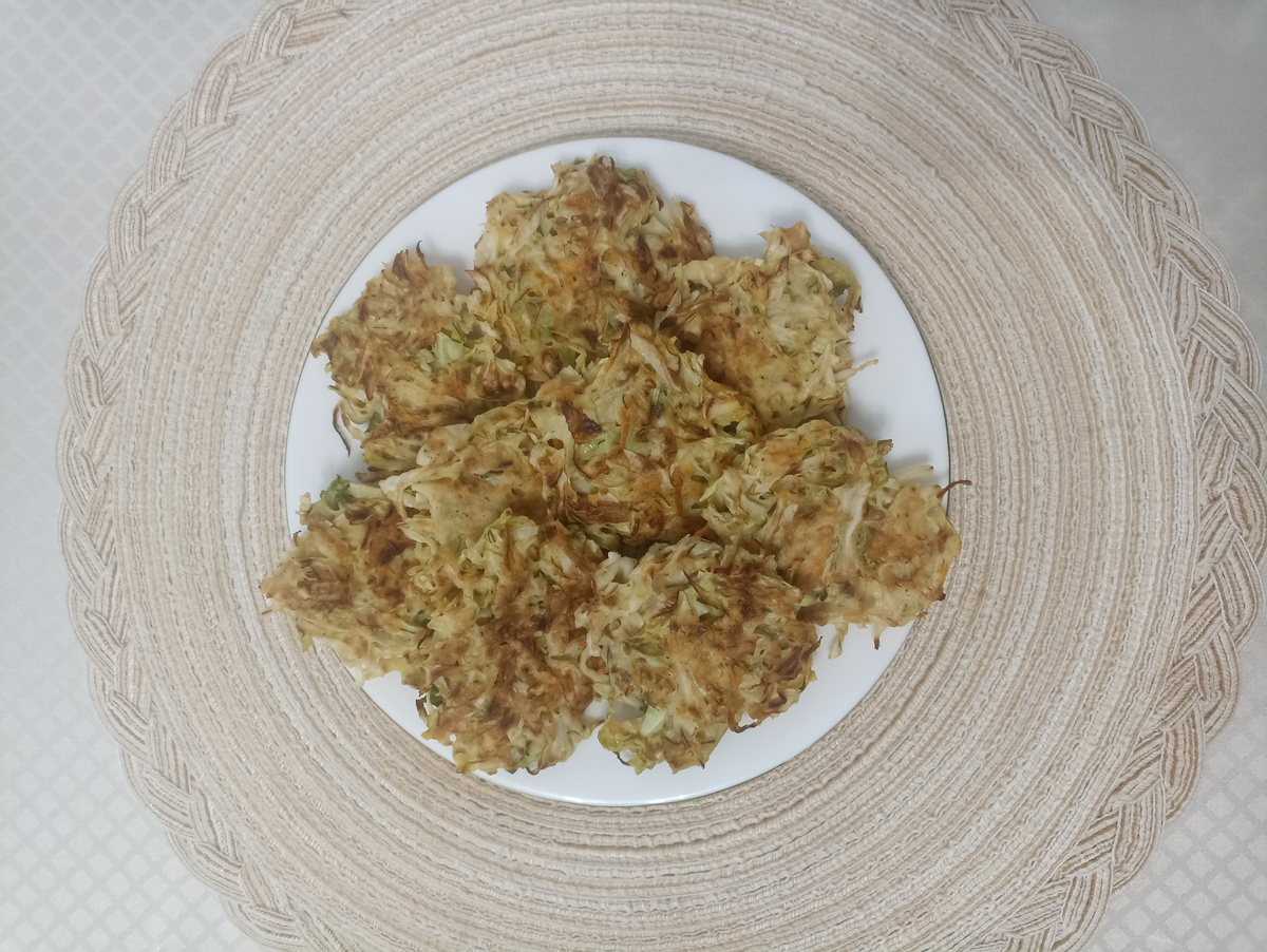 Капустные оладьи