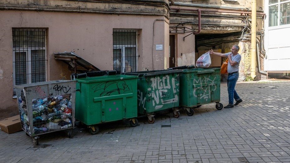    В Петербурге зимой сдали почти 400 тонн опасных отходов Автор фото: Тихонов Михаил