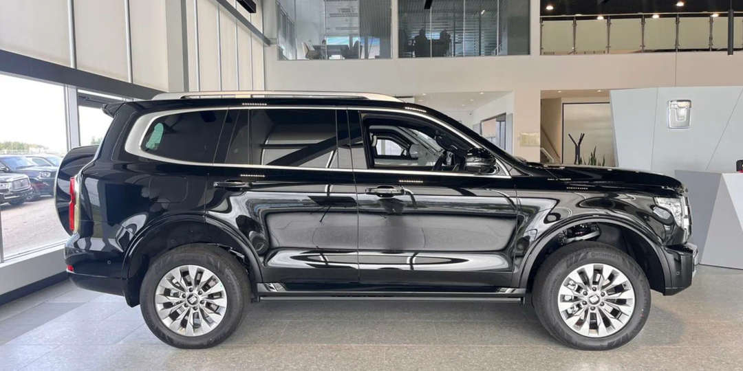 Мотор 2.0 или 3.0 л., АКПП, 4WD, блокировки. В России начали продавать Tank 500 2026 года. Сколько он стоит?