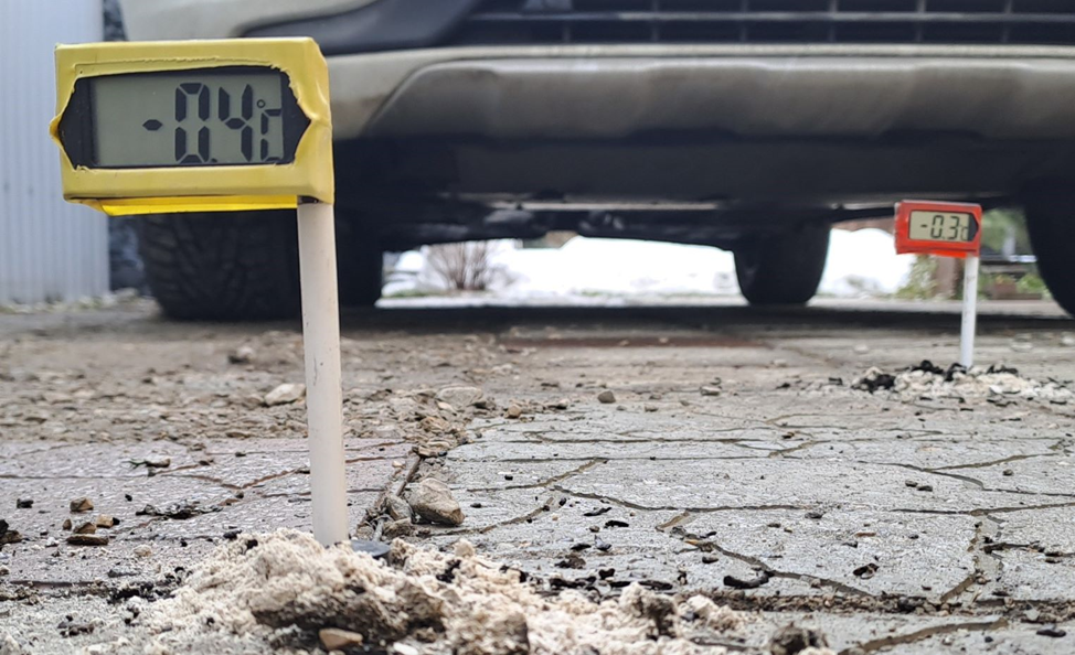 Фото 1.  26 марта 2026г.  Температура грунта на глубине 0,9м.